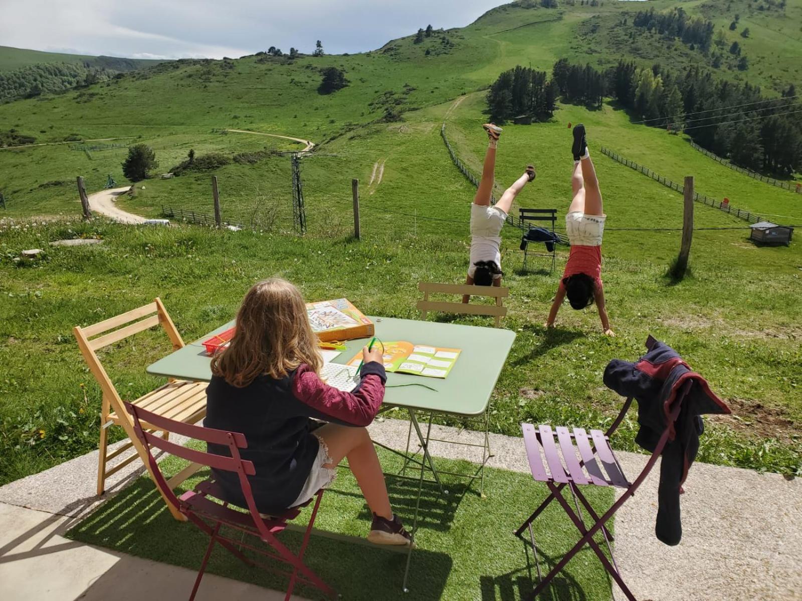 Gite Avec Vue Exceptionnelle Sur Les Montagnes Camurac Exterior photo