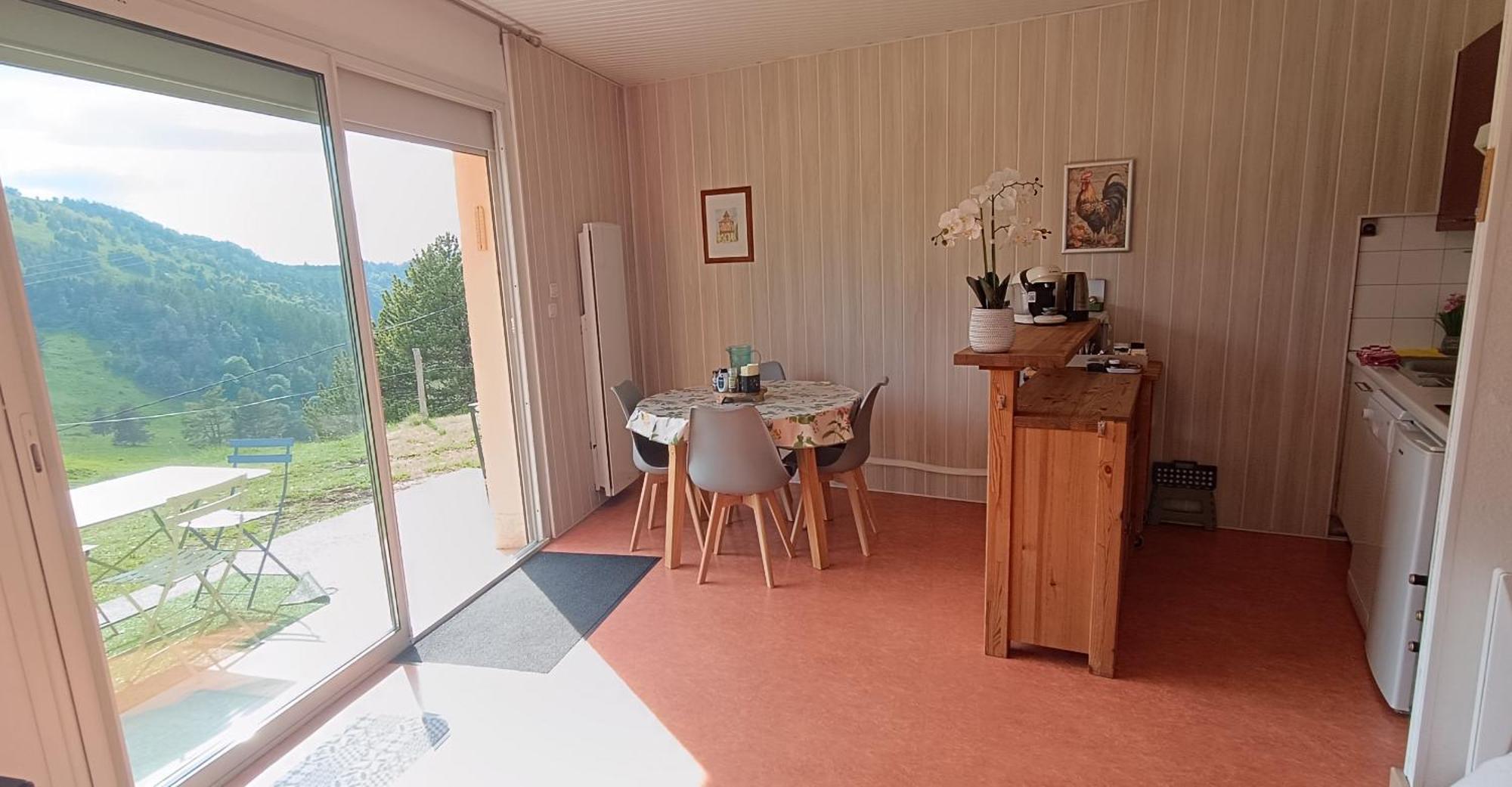 Gite Avec Vue Exceptionnelle Sur Les Montagnes Camurac Exterior photo